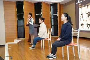 向空姐學禮儀，提升服務溫度——柳州市工人醫院服務禮儀培訓班正式開班